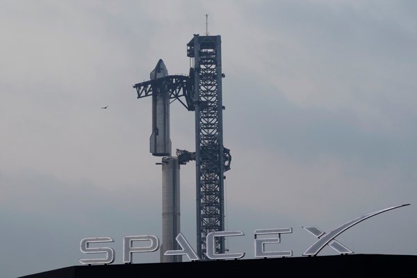 超63万美元罚单惹怒马斯克，SpaceX将对美联邦航空局提起诉讼  第2张